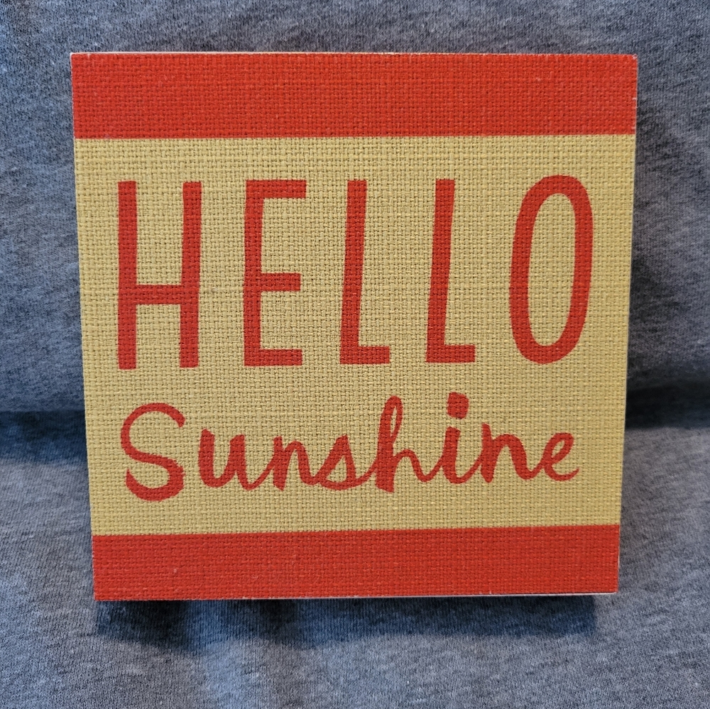 "Hello Sunshine" Wooden Sign